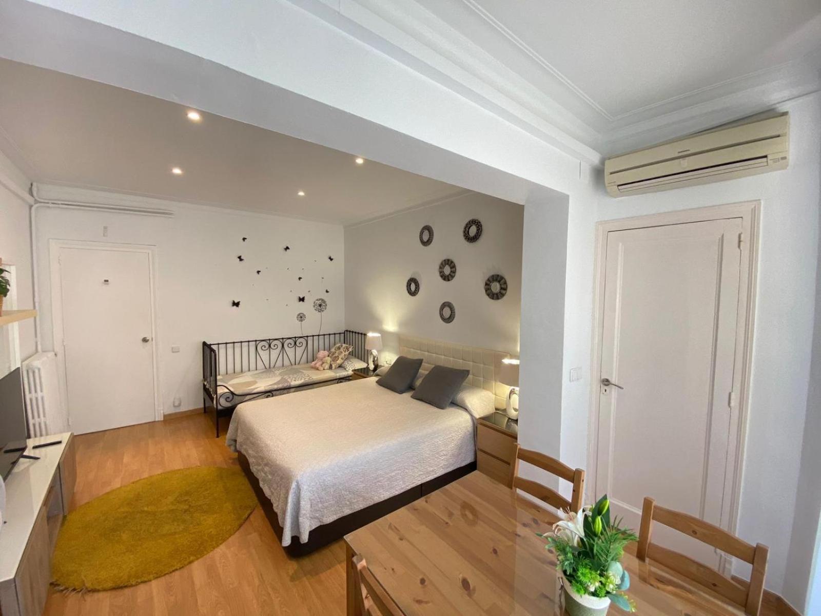 Rooms Mar169 บาร์เซโลนา ภายนอก รูปภาพ